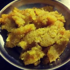 A picture of Semolina Halwa.