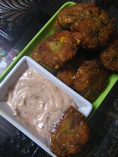 स्वीट कॉर्न वेजिटेबल वडा (Sweet corn Vegetable vada recipe in Hindi) रेसिपी मुख्य फोटो