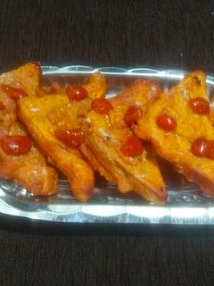 ब्रेड पकोडा (bread pakoda recipe in marathi) रेसिपी चे मुख्य फोटो