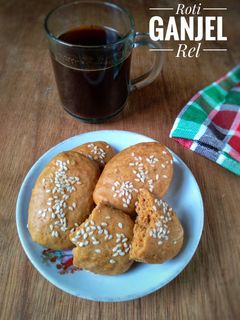 Foto resep Roti Ganjel Rel