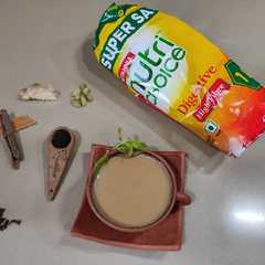 मसाला चहा (Masala Chai Recipe In Marathi) रेसिपी चे मुख्य फोटो 