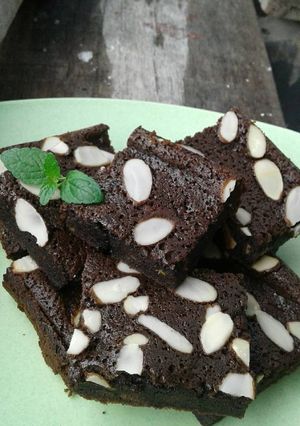 Foto resep Browkat.. #browniesalpukat