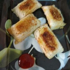 A picture of Packet Breadrolls.