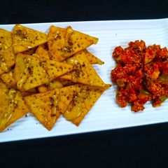 A picture of Instant Aachaar with Nachos.