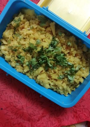 पोहा (poha ladoo recipe in Hindi) रेसिपी मुख्य फोटो