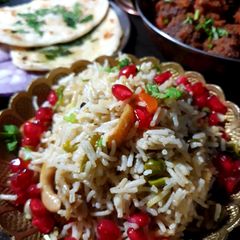 A picture of Kashmiri pulao.