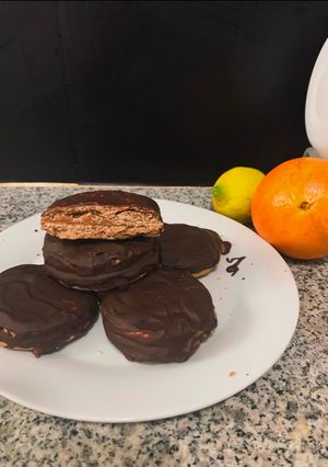 Una foto de Alfajores Havanna caseros