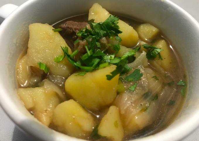 Easy and tasty beef potato soup