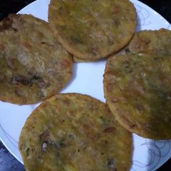 A picture of Aloo pori.