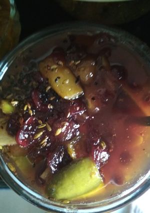 A picture of Fruit chutney.