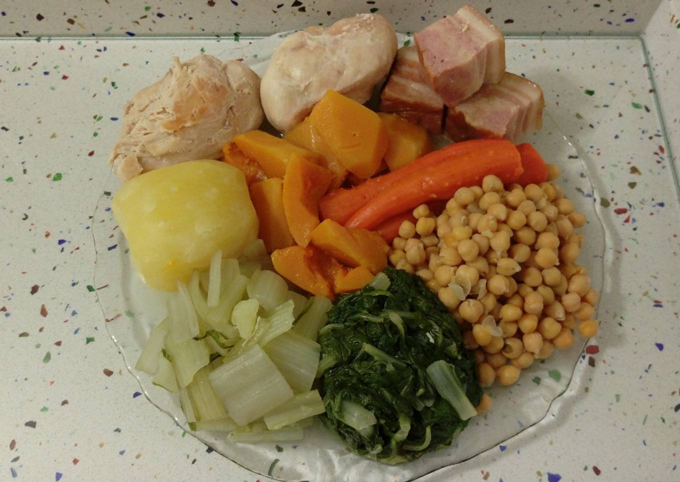 Puchero con acelgas