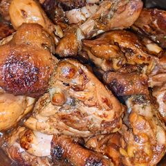 A picture of Dominican Style Chicken Drumsticks and Thighs.
