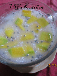 A picture of Mango with Coconut Milk Sauce (LAKSAMANA MENGAMUK).