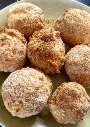 Una foto de Croquetas de arroz y queso