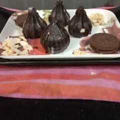 A picture of Chocolate Modak 😋😋😋😋.