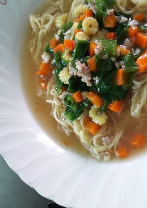 รูปของ อาหารเด็กบะหมี่ราดหน้าสามสหาย