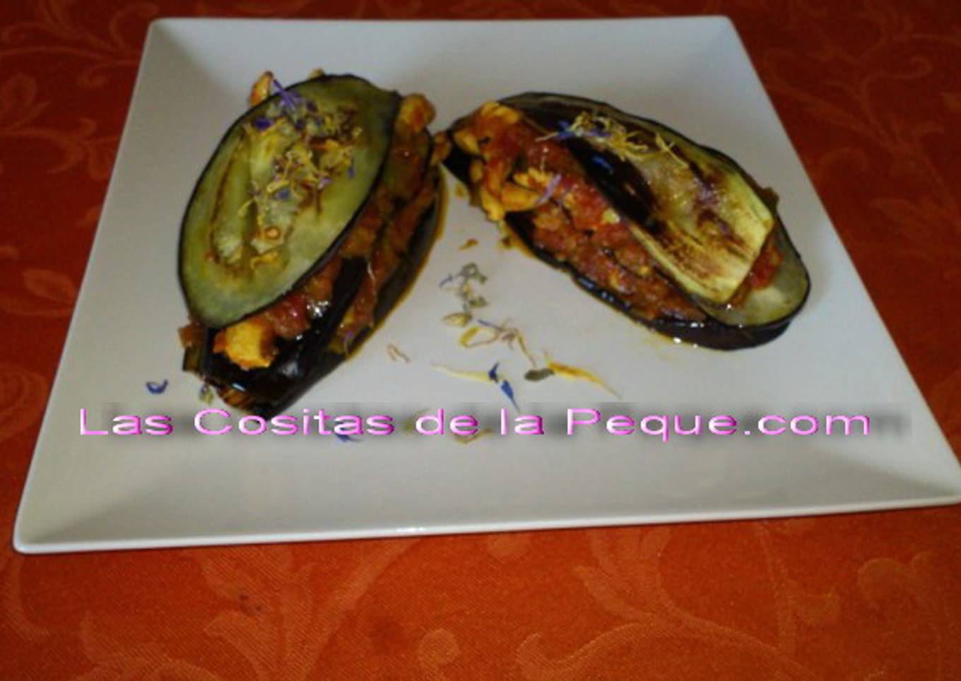 Lasaña ligera de berenjenas y pollo con tomate
