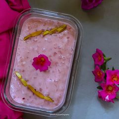 A picture of Rose Sabudana Rabdi.