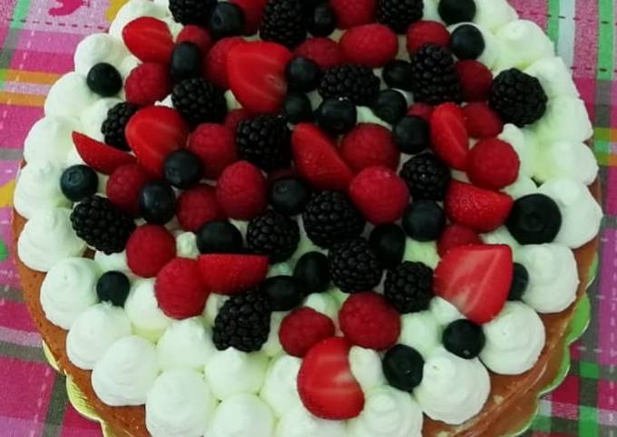 Torta soffice ai frutti di bosco