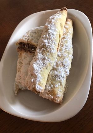 A picture of Auntie Mary's Cookies.