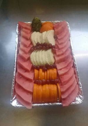 A picture of #Eastercontest fruit platter#.