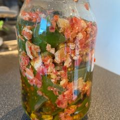 A picture of Oil pickled green beans - Makdous al loubieh.
