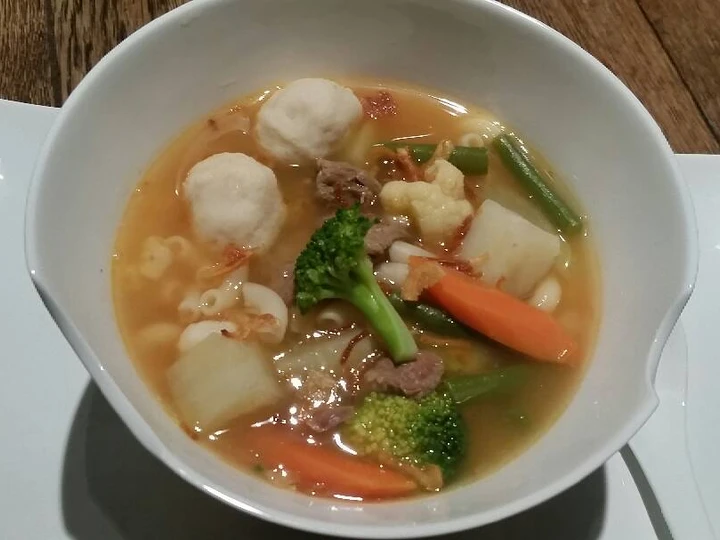 Recipe Beef Soup with Veggies and Fish Balls the Awesome  Really delicious