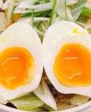 Luộc trứng lòng đào