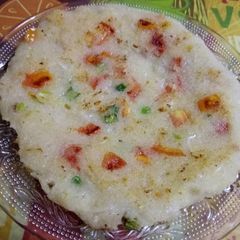 A picture of Suji Uttapam.