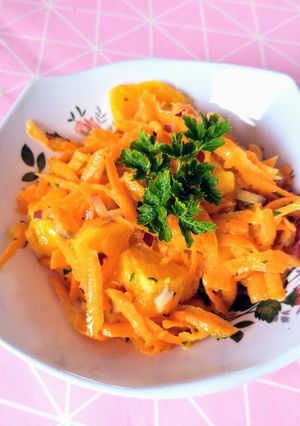 O poză a rețetei Salată de morcovi cu portocale 🥕 🍊.