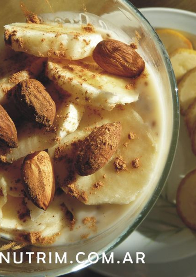 Una foto de Copa de Avena con Yogur y Banana - Un Desayuno Saludable