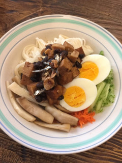 香辣小魚豆乾拌麵 的食譜成品照片