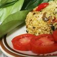 Nasi goreng daun mengkudu