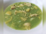 Sopa de brócoli y pollo