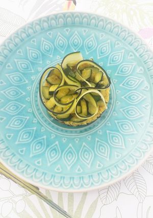 Une photo de Fricassée de courgettes à l'ail et riz au curry
