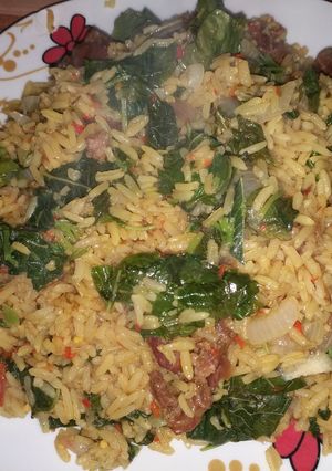 A picture of Jollof rice with spinach(alyyahu).