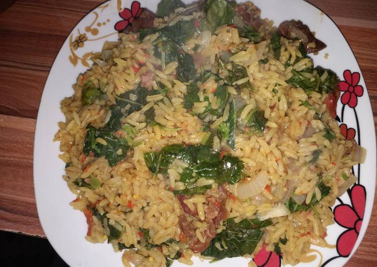 Recipe of Super Quick Homemade Jollof rice with spinach(alyyahu)