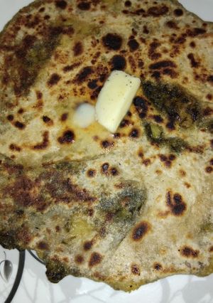 A picture of Aloo methi Parantha.