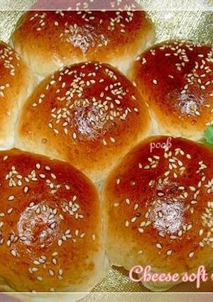 Hình của món Cheese soft rolls (Bánh mì mềm phô mai).