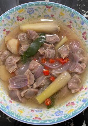 รูปของ ต้มส้มกึ๋นไก่ (สูตรเหนือแบบไม่ใส่ขมิ้น)