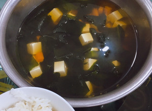 Hình của món Canh rong biển chay.