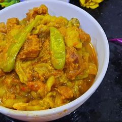 A picture of Ghiya tori gosht.