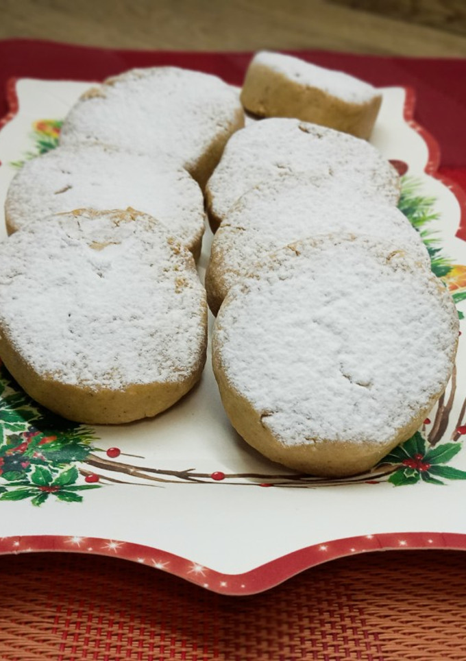 Una foto de Polvorones de avellanas/especial Navidad