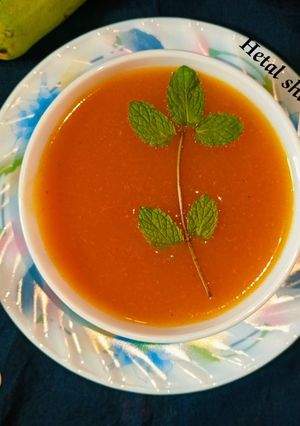 દૂધી હળદર નો સૂપ (Lili Haldar Soup Recipe In Gujarati) રેસીપી મુખ્ય ફોટો