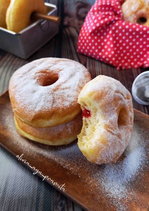Foto resep 135. Donat ubi kuning bolong isi selai