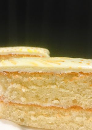 A picture of Air light fluffy chiffon cake using waterbath baking method.