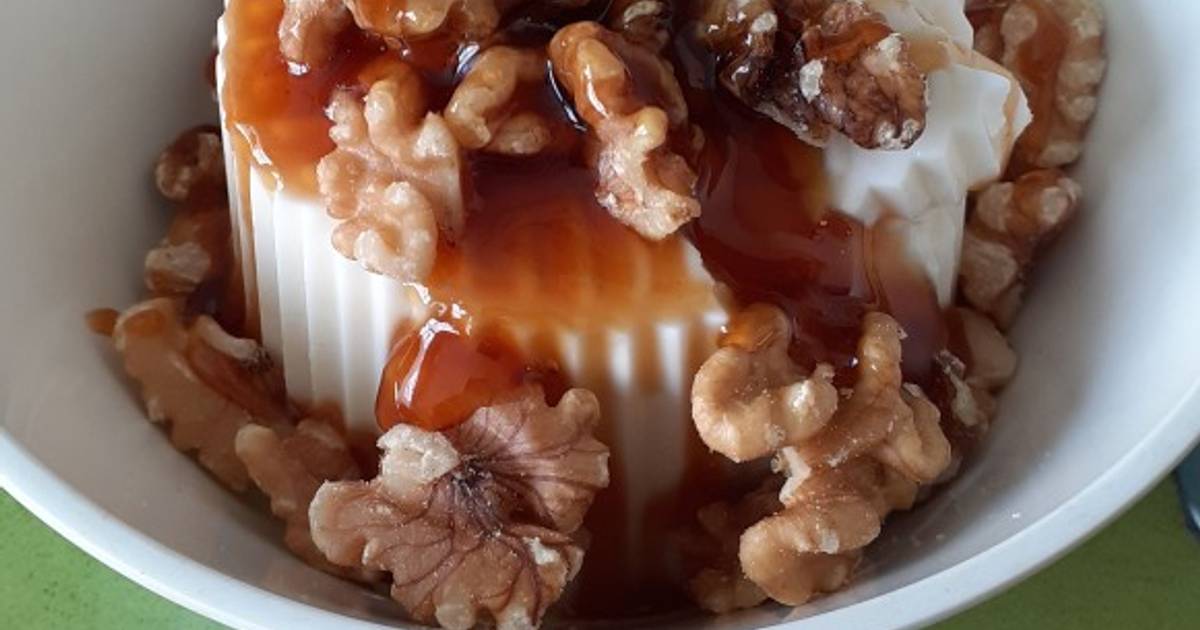 Queso fresco con miel y nueces