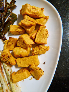 Una foto de Tofu birmano (de garbanzos)