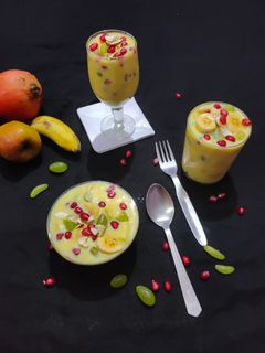 मिक्स फ्रूट कस्टर्ड (Mix Fruit custard recipe in hindi) रेसिपी मुख्य फोटो