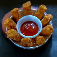 A picture of Egg Fingers.
